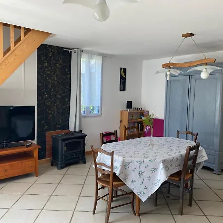Cottage La Pierroune בית נופש Salles-Curan